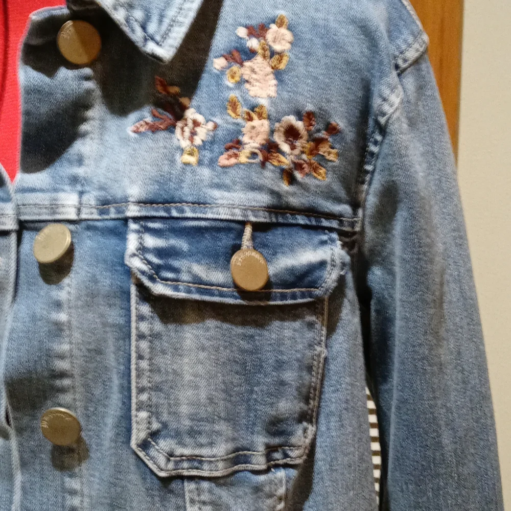 Democracy Jean Jacket Size S - Picture 2 of 8